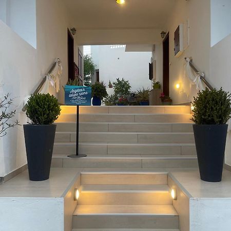 Angelica'S Deluxe Rooms In Adamas Exterior foto