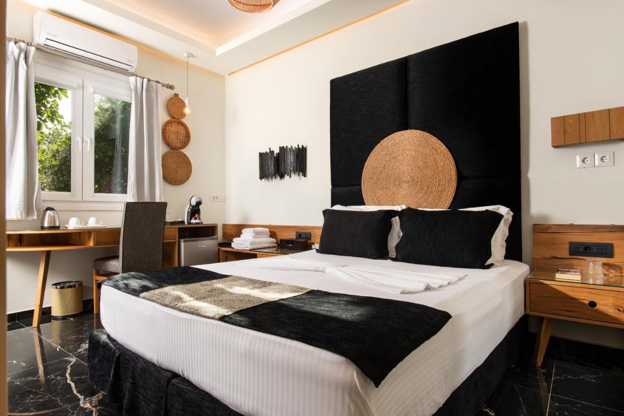 Angelica'S Deluxe Rooms In Adamas Exterior foto